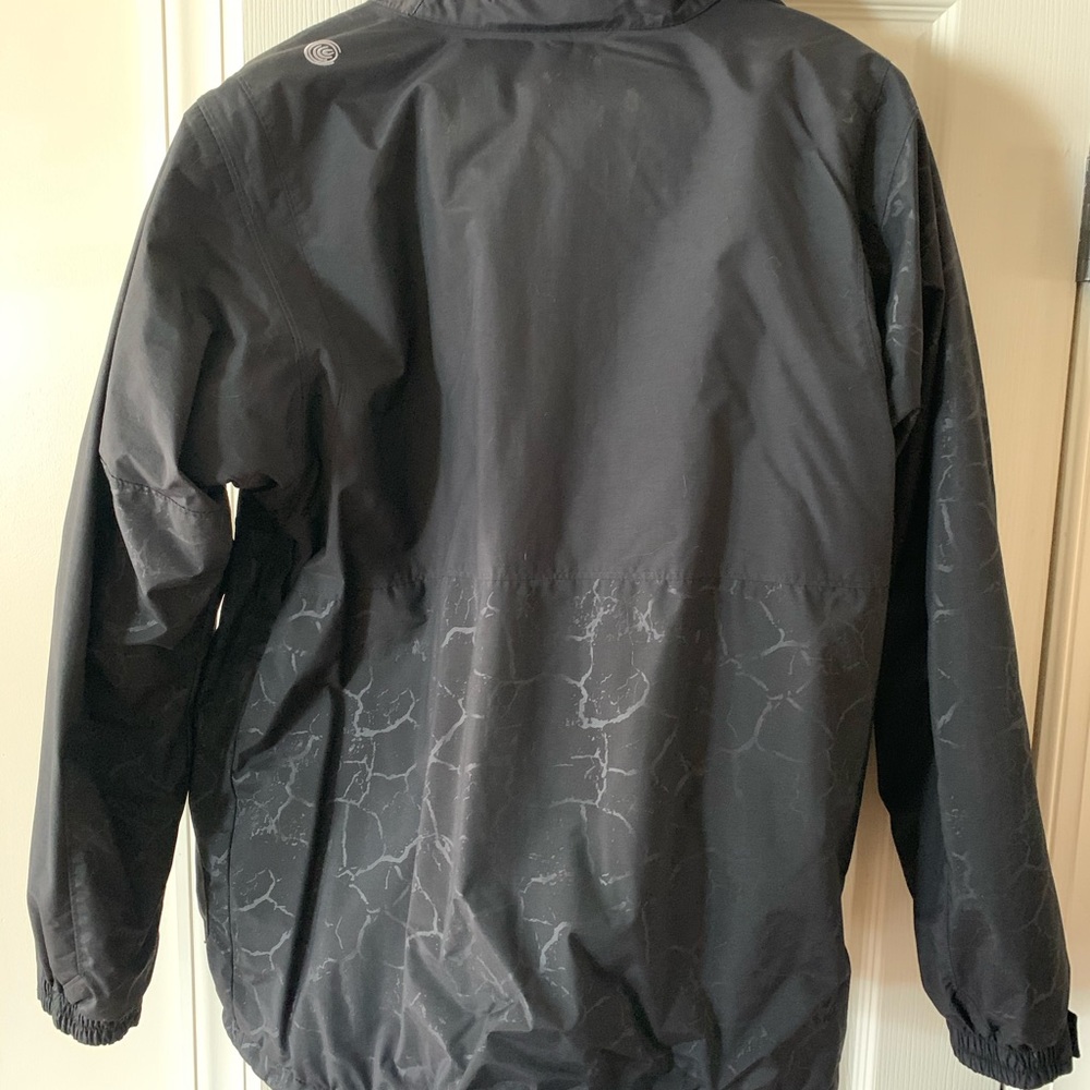 Winter Coat - image 4